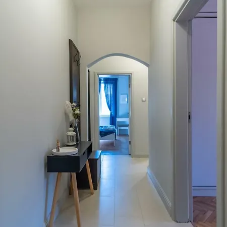 Midnight Blue Apartment *