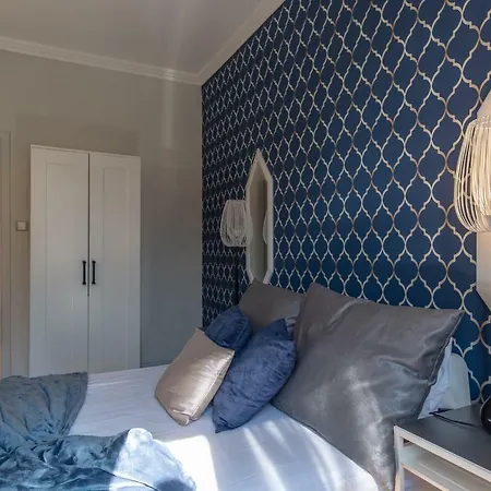 Apartment Midnight Blue
