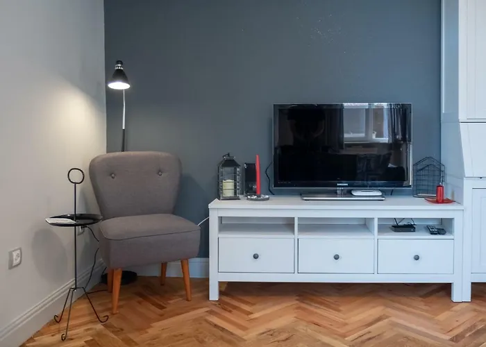 Midnight Blue Burgas